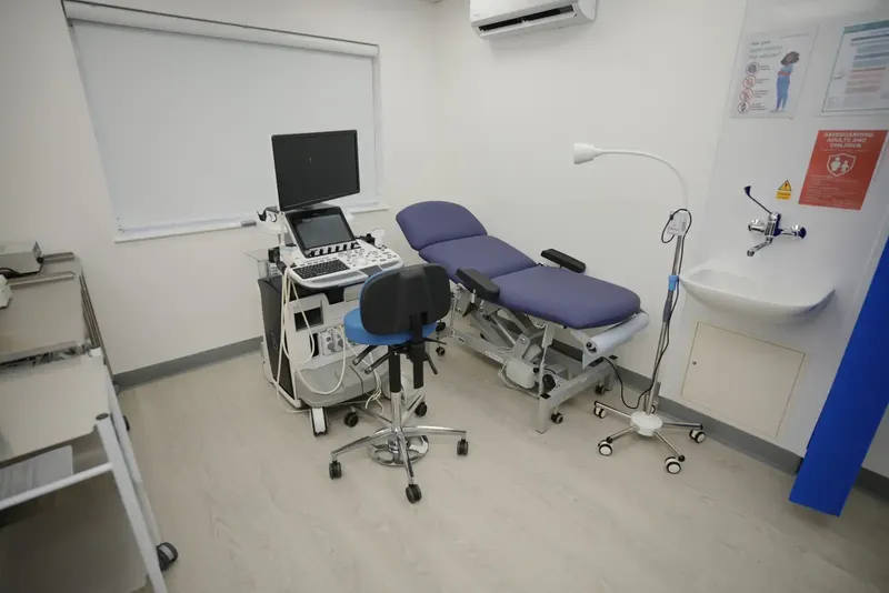 Modern ultrasound equipment at Diamed